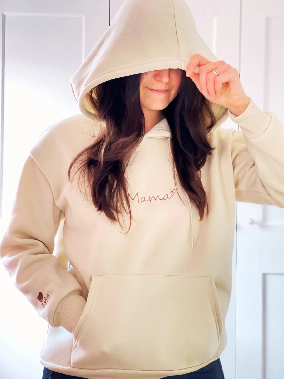 Individuelles besticktes Sweatshirt für die Mutter