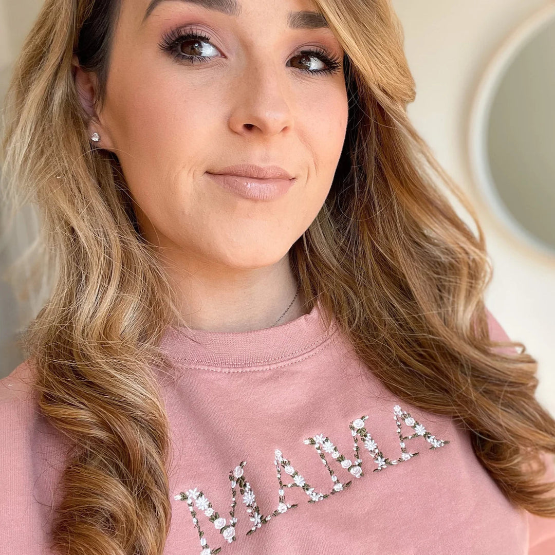 Everbloom - Gesticktes Mama-Sweatshirt mit Blumenmuster für Mama & Oma